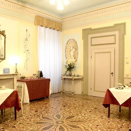 Frühstückspension B&B Palazzo Camozzini 3*