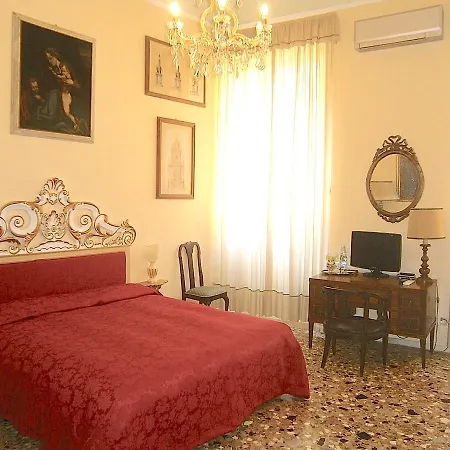 Frühstückspension B&B Palazzo Camozzini 3*