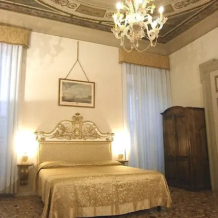 B&B Palazzo Camozzini Frühstückspension