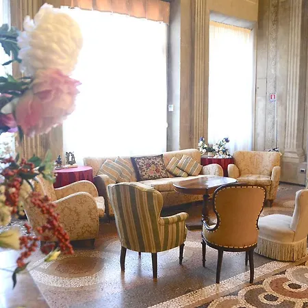B&B Palazzo Camozzini 3*