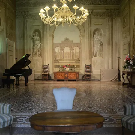 B&B Palazzo Camozzini Frühstückspension