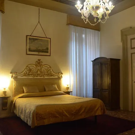 B&B Palazzo Camozzini 3* Verona