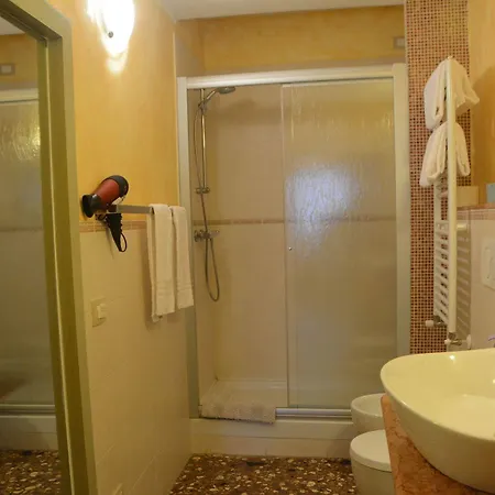 B&B Palazzo Camozzini Frühstückspension 3*