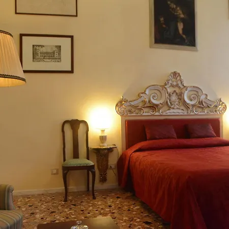 B&B Palazzo Camozzini Frühstückspension 3*