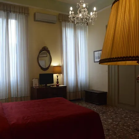 B&B Palazzo Camozzini 3* Verona