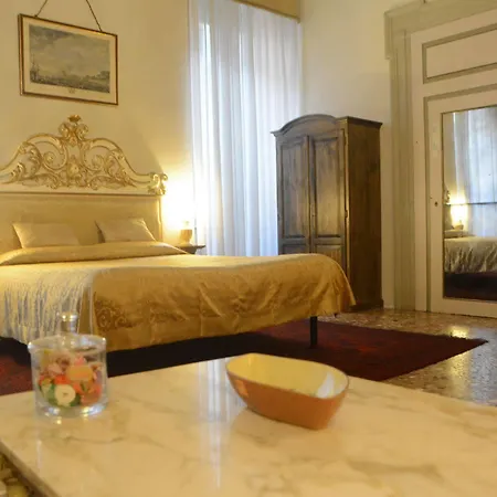 B&B Palazzo Camozzini Frühstückspension 3*