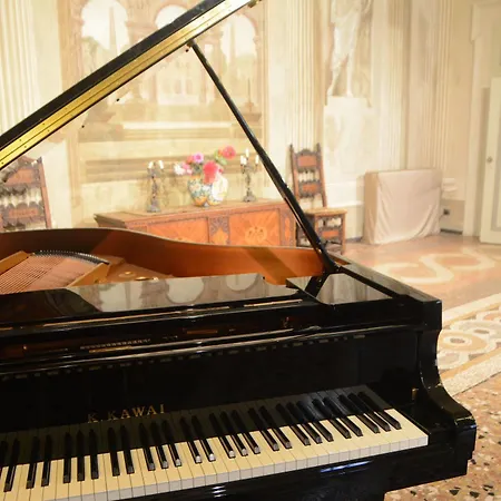 B&B Palazzo Camozzini Frühstückspension 3*
